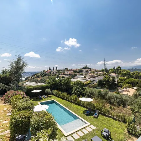 Cremat - Contemporaine - Piscine - Climatisation Holiday home